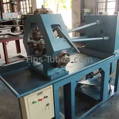 Máy ống cánh cao được ép ra với ống CS / SS / AS / đồng / Alu / Titanium