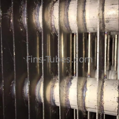 Nhiệt độ ống trần ống nhúng vây ống 16-63mm OD 2.5-20mm Vây cách nhau 1.65mm Tần độ tường -40°C-300°C 1.0-4.0MPa