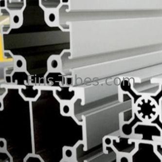 Radiator Aluminium Profile Kháng nhiệt độ cao Hiệu suất xử lý tốt Chọn chính xác